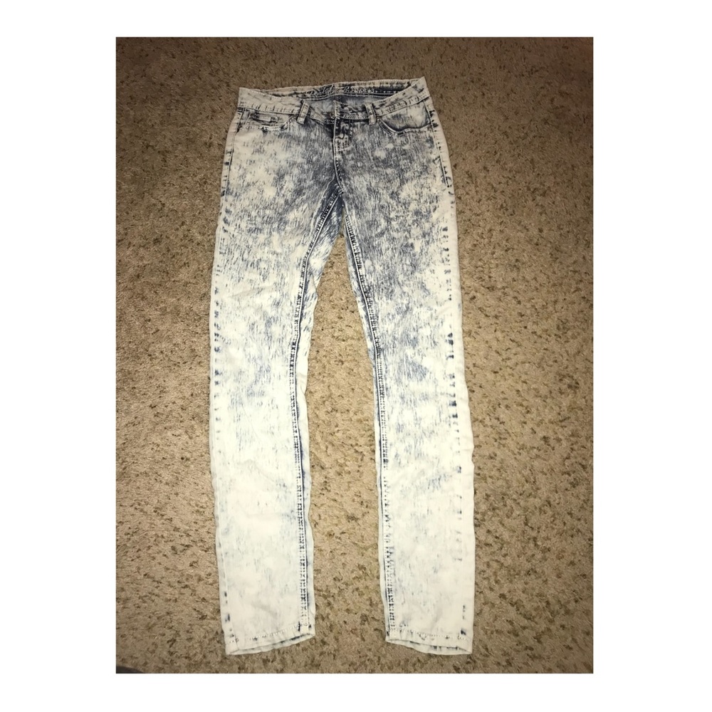 Acid Wash Skinny Jeans